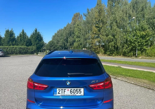 BMW X1 cena 79999 przebieg: 216000, rok produkcji 2018 z Bielawa małe 211